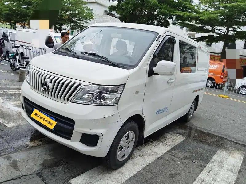 Ruixing M80 2019 Model 1.5L Basic 4-Seat Single Oven Air Conditioning National VI Flat Top Rear Hatchback DAM15KR — миниатюра 1