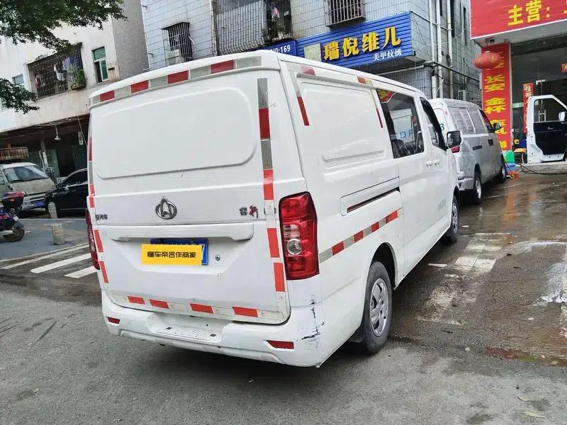 Ruixing M80 2019 Model 1.5L Basic 4-Seat Single Oven Air Conditioning National VI Flat Top Rear Hatchback DAM15KR — миниатюра 3