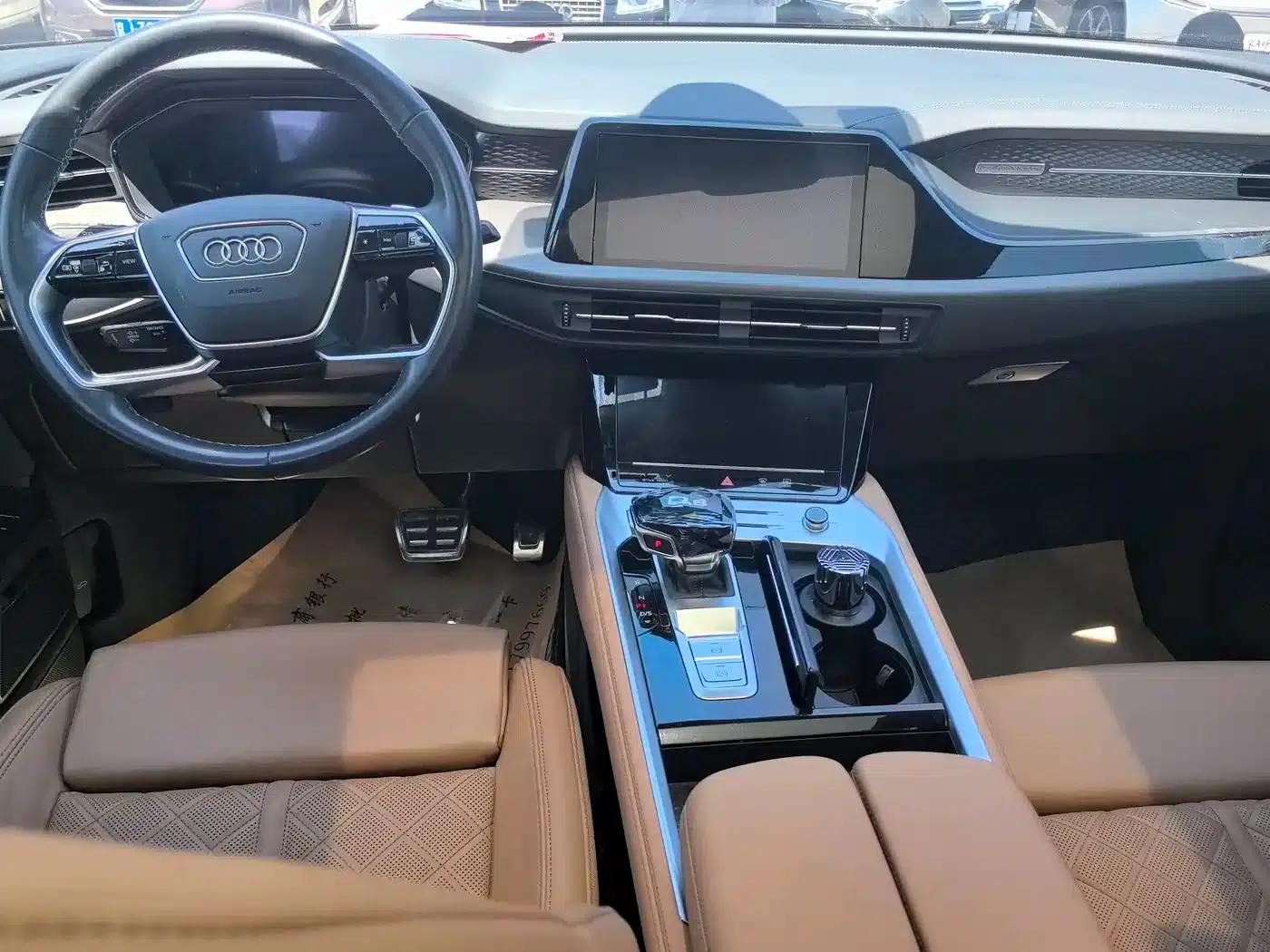 Audi Q6 2024 45 TFSI quattro Qiyun Edition Yulin Package 6-seater — миниатюра 11
