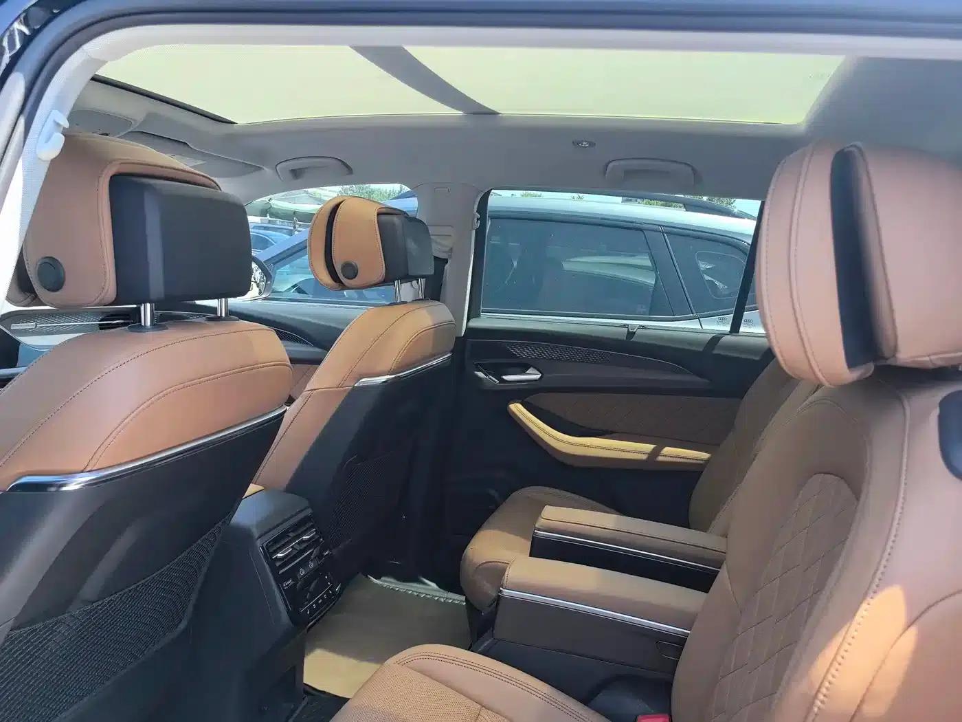 Audi Q6 2024 45 TFSI quattro Qiyun Edition Yulin Package 6-seater — миниатюра 9