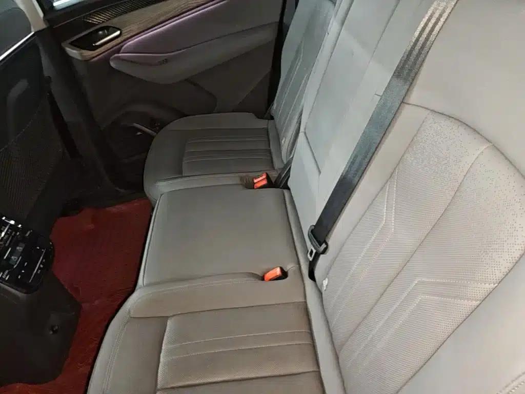 Audi Q6 2023 45 TFSI quattro Qiyun Edition Light Feather Package — миниатюра 17
