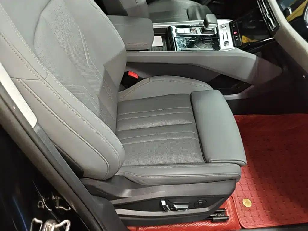 Audi Q6 2023 45 TFSI quattro Qiyun Edition Light Feather Package — миниатюра 25