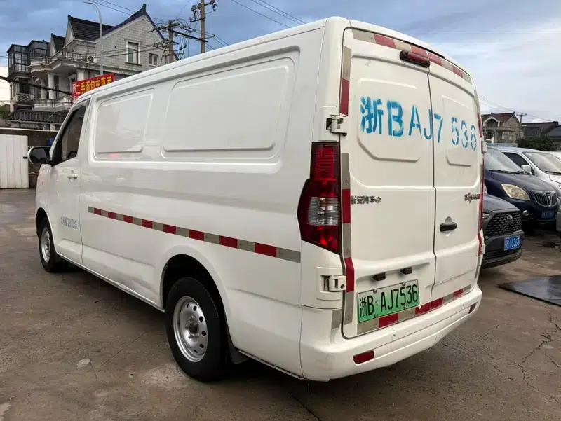 Ruixing EM80 2023 Model, Flat Top, Double Door, 2 Seats, 41.86kWh — миниатюра 4