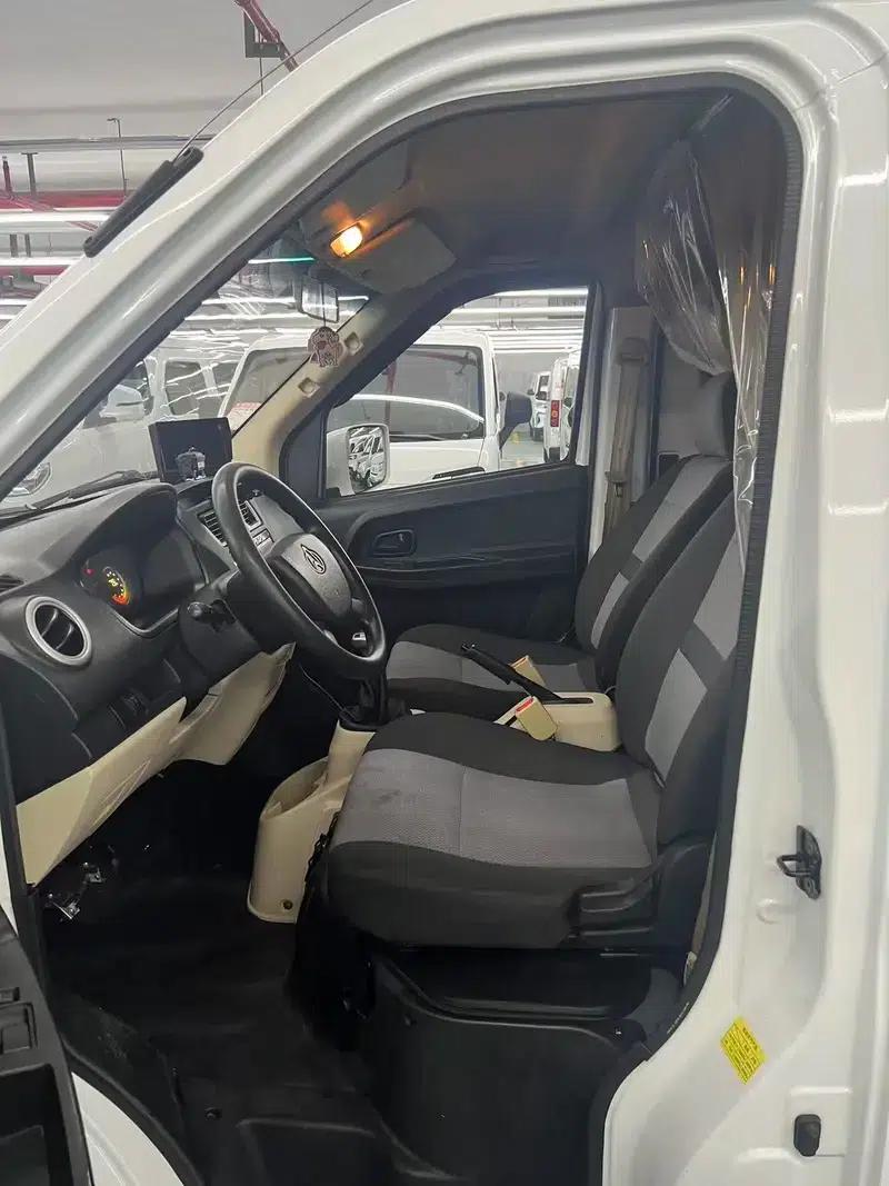 Ruixing EM80 2024 Comfort Model, Double Door, 6 Seats, 270km Range, 41.86kWh — миниатюра 12