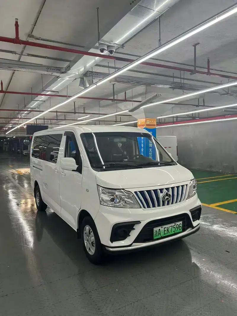 Ruixing EM80 2024 Comfort Model, Double Door, 6 Seats, 270km Range, 41.86kWh — миниатюра 3