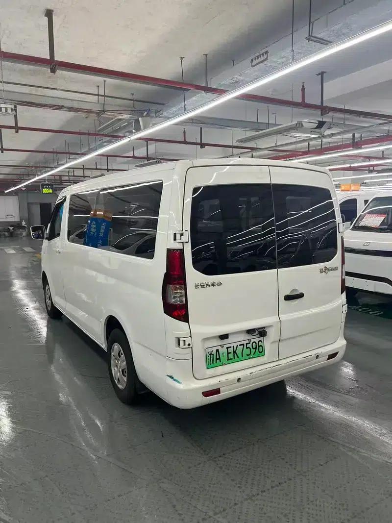 Ruixing EM80 2024 Comfort Model, Double Door, 6 Seats, 270km Range, 41.86kWh — миниатюра 4
