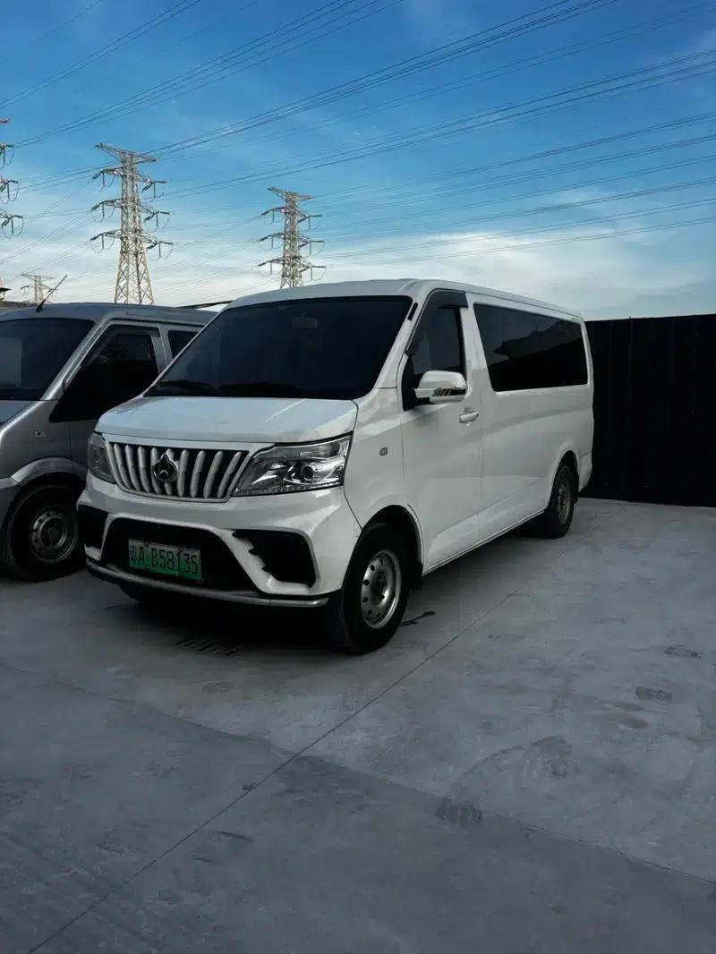 Ruixing EM80 2024 Comfort Model, Double Door, 6 Seats, 270km Range, 41.86kWh — миниатюра 1