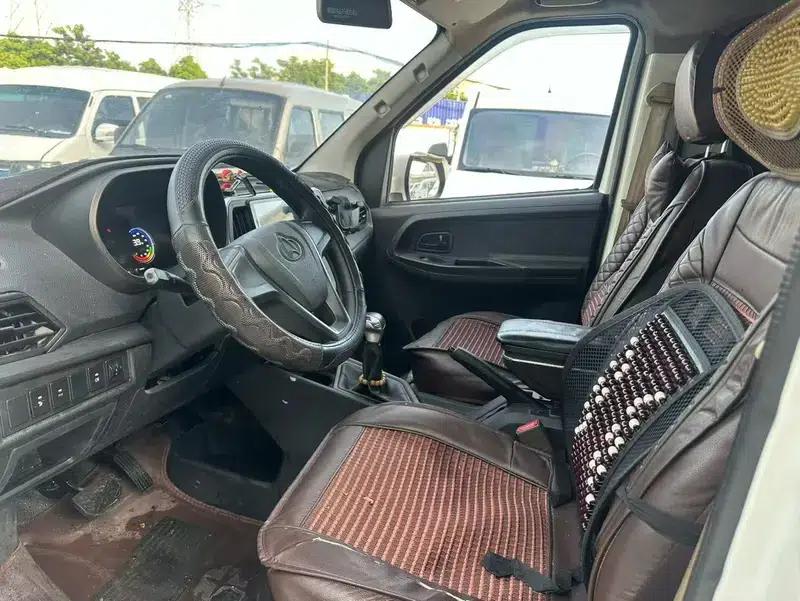 Ruixing EM80 2024 Comfort Model, Double Door, 6 Seats, 270km Range, 41.86kWh — миниатюра 14