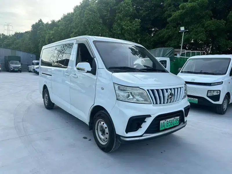 Ruixing EM80 2024 Comfort Model, Double Door, 6 Seats, 270km Range, 41.86kWh — миниатюра 3
