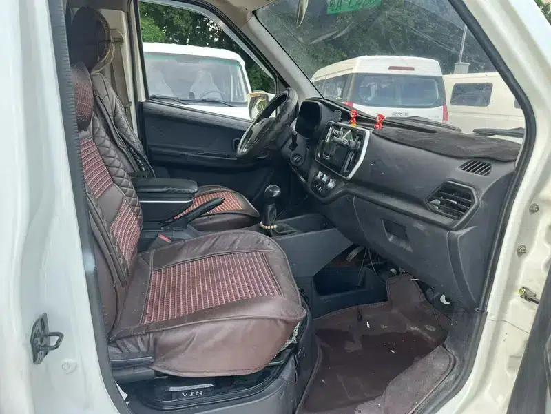 Ruixing EM80 2024 Comfort Model, Double Door, 6 Seats, 270km Range, 41.86kWh — миниатюра 8