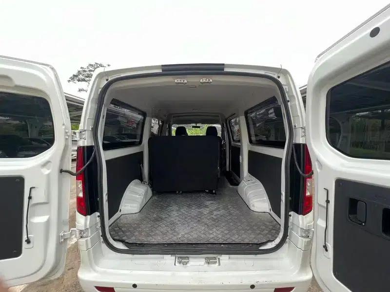 Ruixing EM80 2026 Passenger Edition Comfort 6-seater 380km/h Double Door Golden Bell Cover 50kWh — миниатюра 10