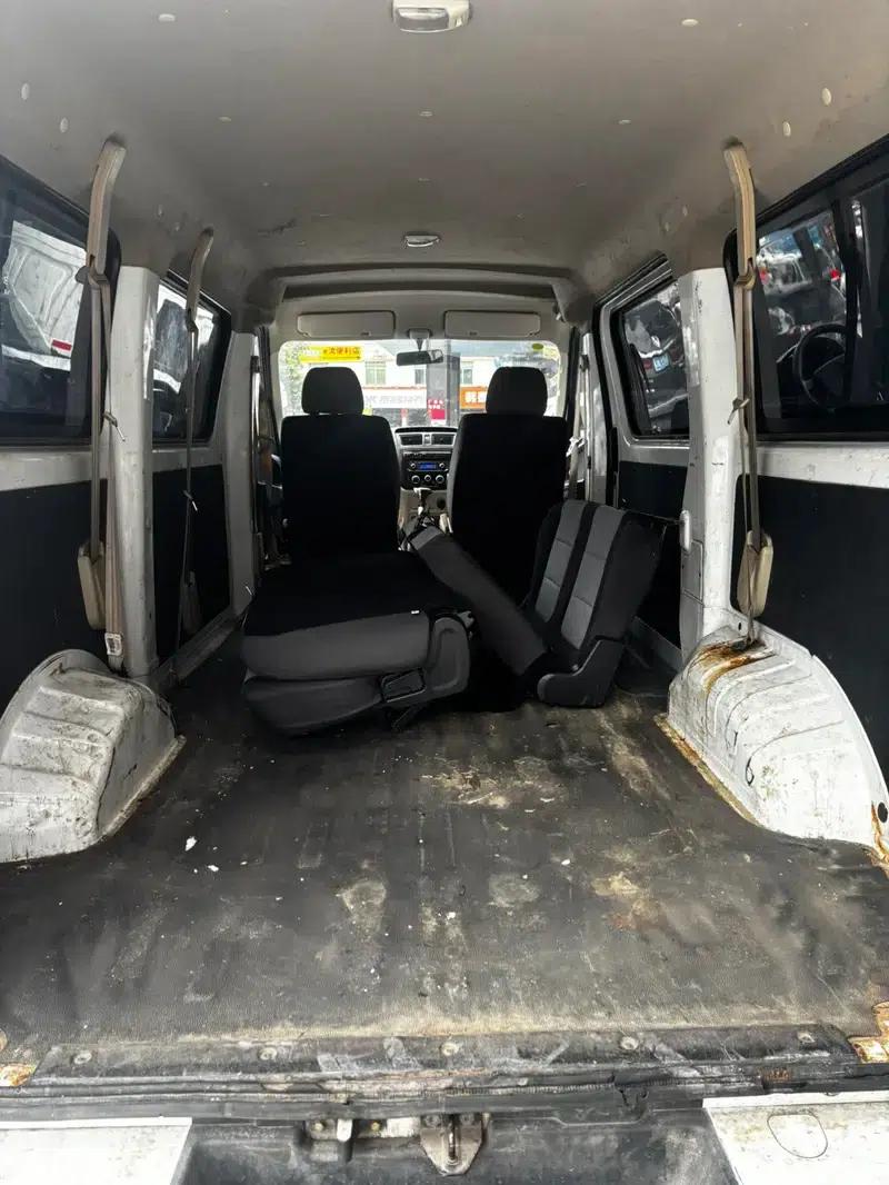 Ruixing EM80 2024 Comfort Model, Double Door, 6 Seats, 270km Range, 41.86kWh — миниатюра 16