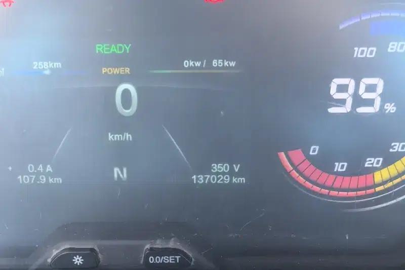Ruixing EM80 2023 Model, Flat Top, Double Door, 2 Seats, 41.932kWh — миниатюра 8