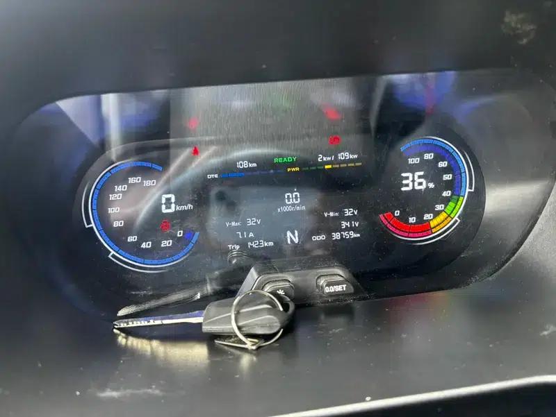 Ruixing EM60 2024 Comfort Model, Hatchback Door, 6 Seats, 270km Range, 41.86kWh — миниатюра 15