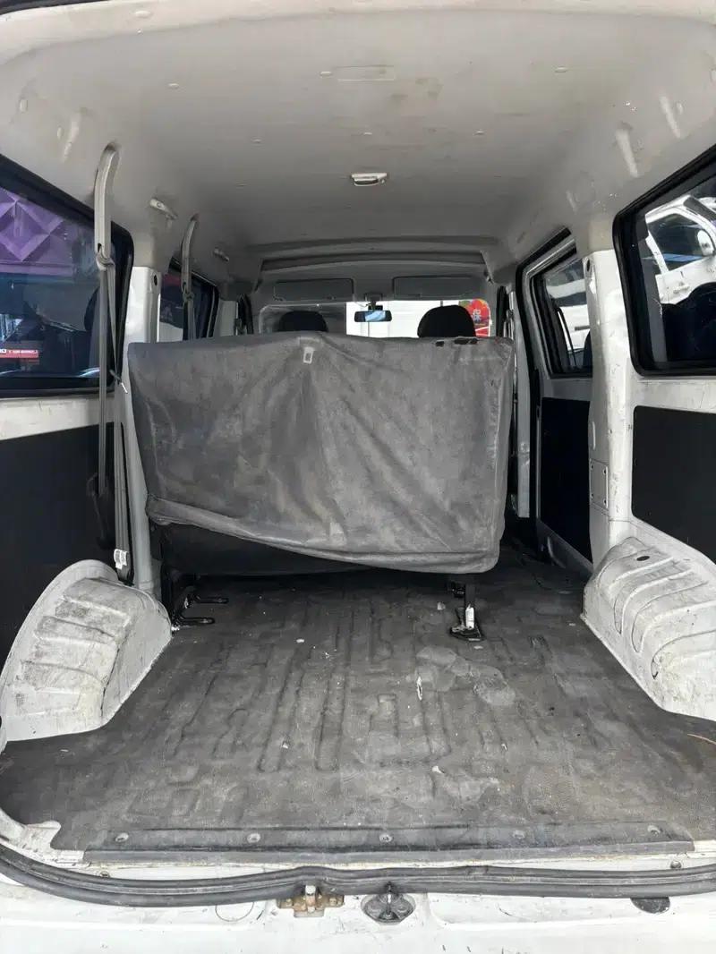 Ruixing EM60 2024 Comfort Model, Hatchback Door, 6 Seats, 270km Range, 41.86kWh — миниатюра 17