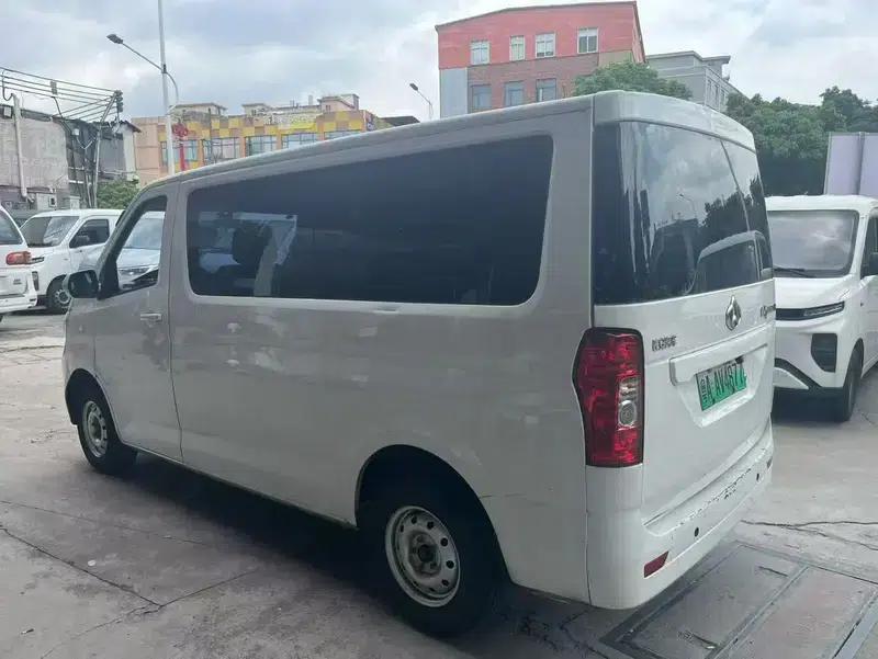 Ruixing EM60 2024 Comfort Model, Hatchback Door, 6 Seats, 270km Range, 41.86kWh — миниатюра 4