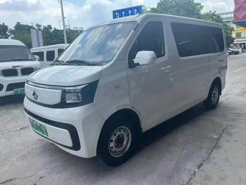 Ruixing EM60 2024 Comfort Model, Hatchback Door, 6 Seats, 270km Range, 41.86kWh — миниатюра 8