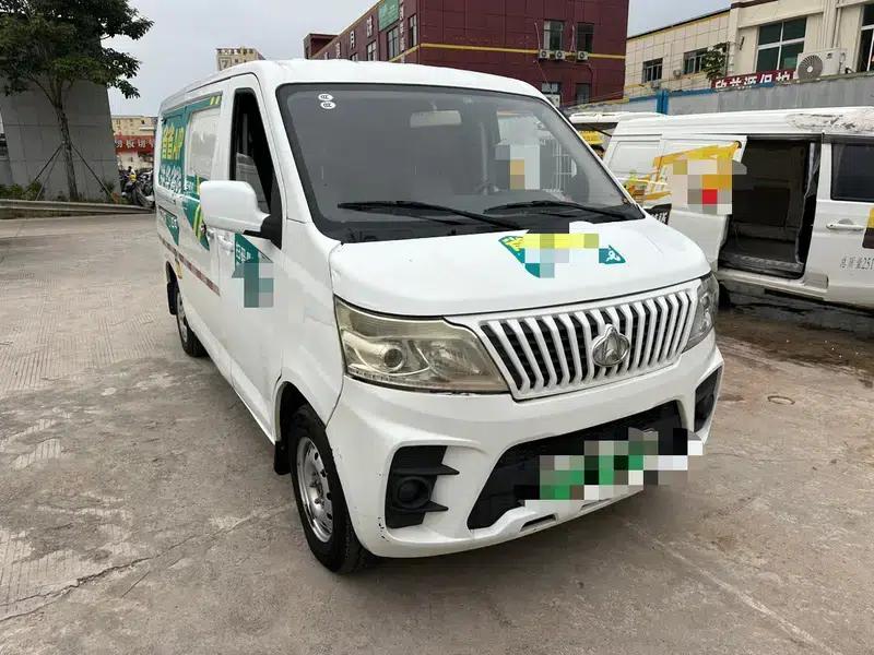 Ruixing EM60 2022 Pure Electric Van with Flat Top and Hatchback Door, 2 Seats, 60kW — миниатюра 2