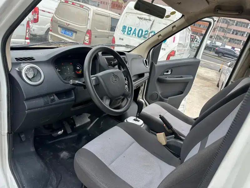 Ruixing EM60 2022 Pure Electric Van with Flat Top and Hatchback Door, 2 Seats, 60kW — миниатюра 5