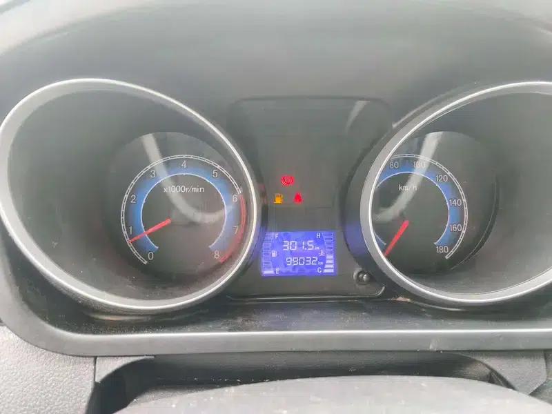 Ruixing M90 2018 2.0L Value Edition Flat Top Hatchback 2-Seater 4G94S — миниатюра 11