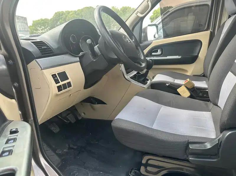 Ruixing M90 2018 2.0L Value Edition Flat Top Hatchback 6-Seater 4G94S — миниатюра 13