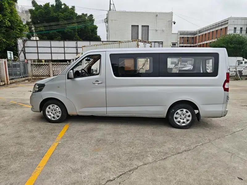 Ruixing M90 2016 2.0L Value Edition High Roof 6 Seats Double Door 4G94S — миниатюра 4