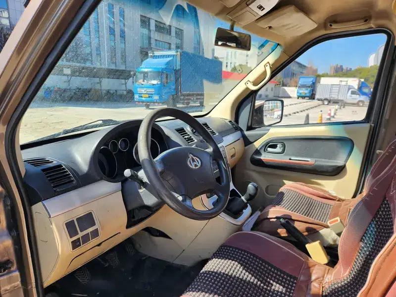 Ruixing M90 2016 2.0L Comfort Model 4G94S — миниатюра 9