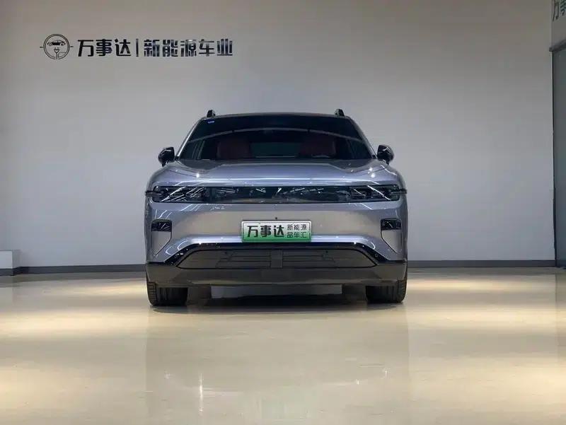 Changan Qiyuan E07 2024 Pure Electric 90kWh Ultra High-Performance Four-Wheel Drive — миниатюра 2