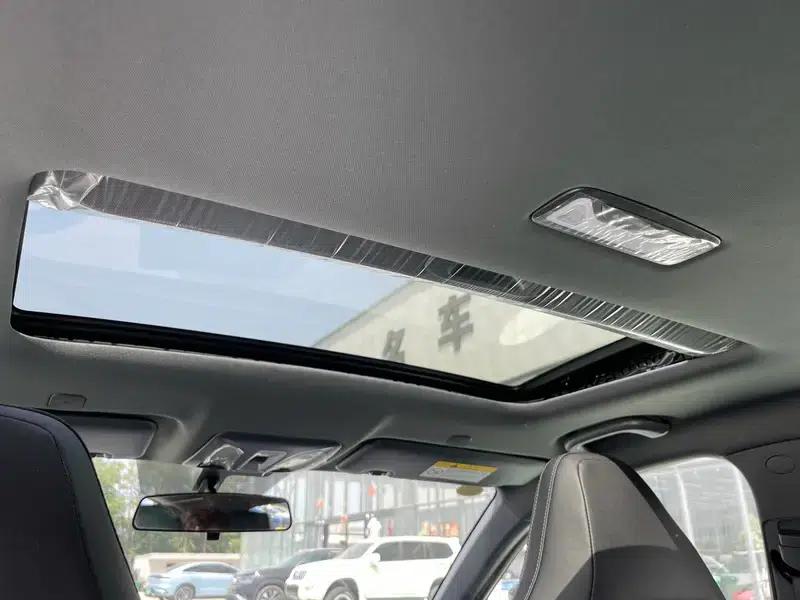 Changan Qiyuan A06 2023 1.5L Automatic Front-Wheel Drive 5-Seater Factory Custom Edition — миниатюра 14