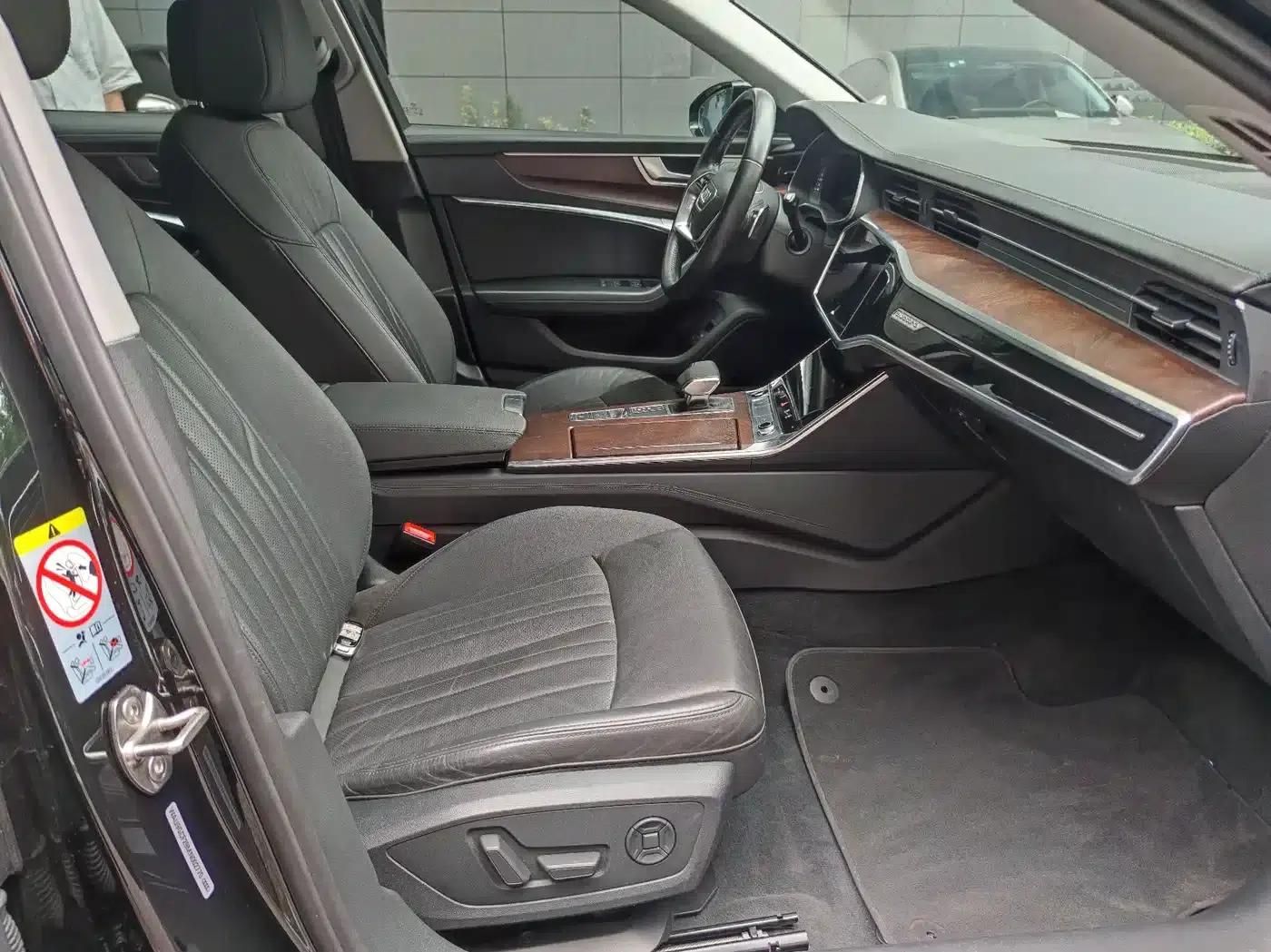 2021 Audi A6 allroad quattro Explorer 55 TFSI Premium Off-Road Model (Imported) — миниатюра 9