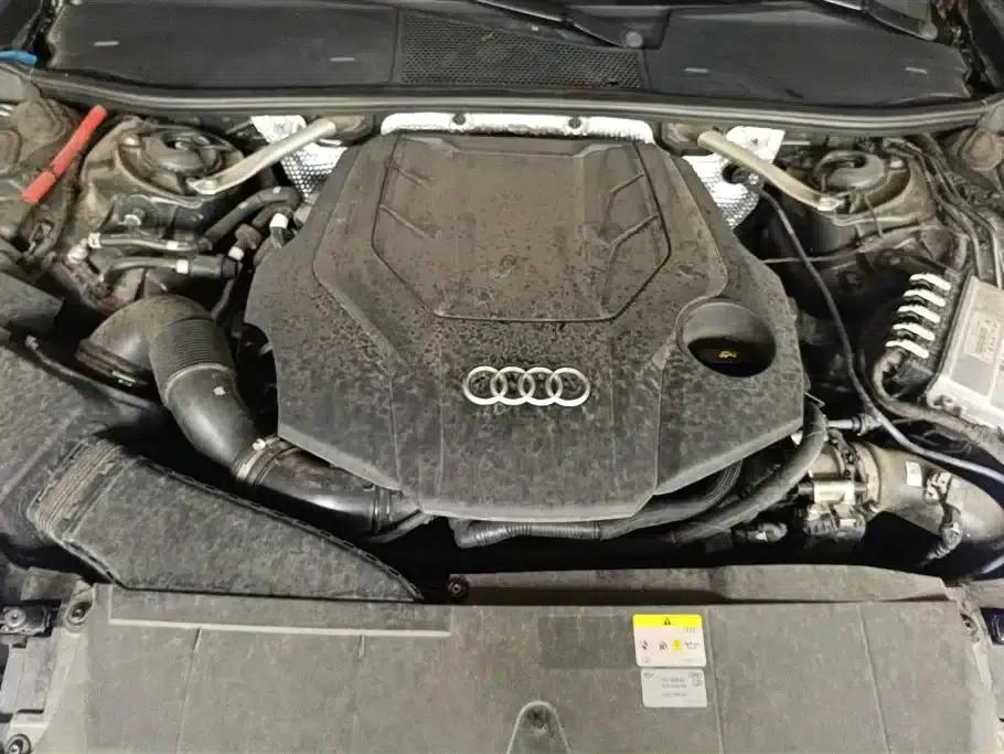 2022 Audi A6 allroad quattro Explorer 55 TFSI Premium Off-Road Model (Imported) — миниатюра 10