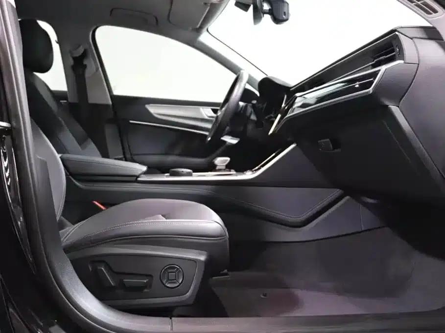 2024 Audi A6 Imported Allroad Quattro 55 TFSI Premium Off-Road Model — миниатюра 7