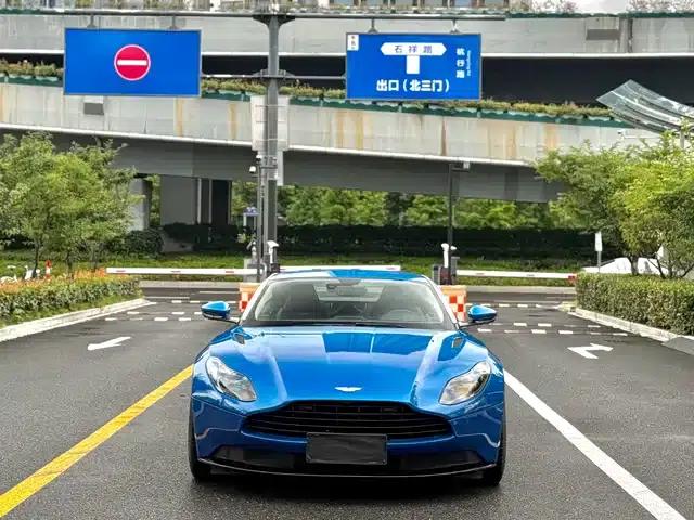 Aston Martin DB11 2019 4.0T V8 Coupe