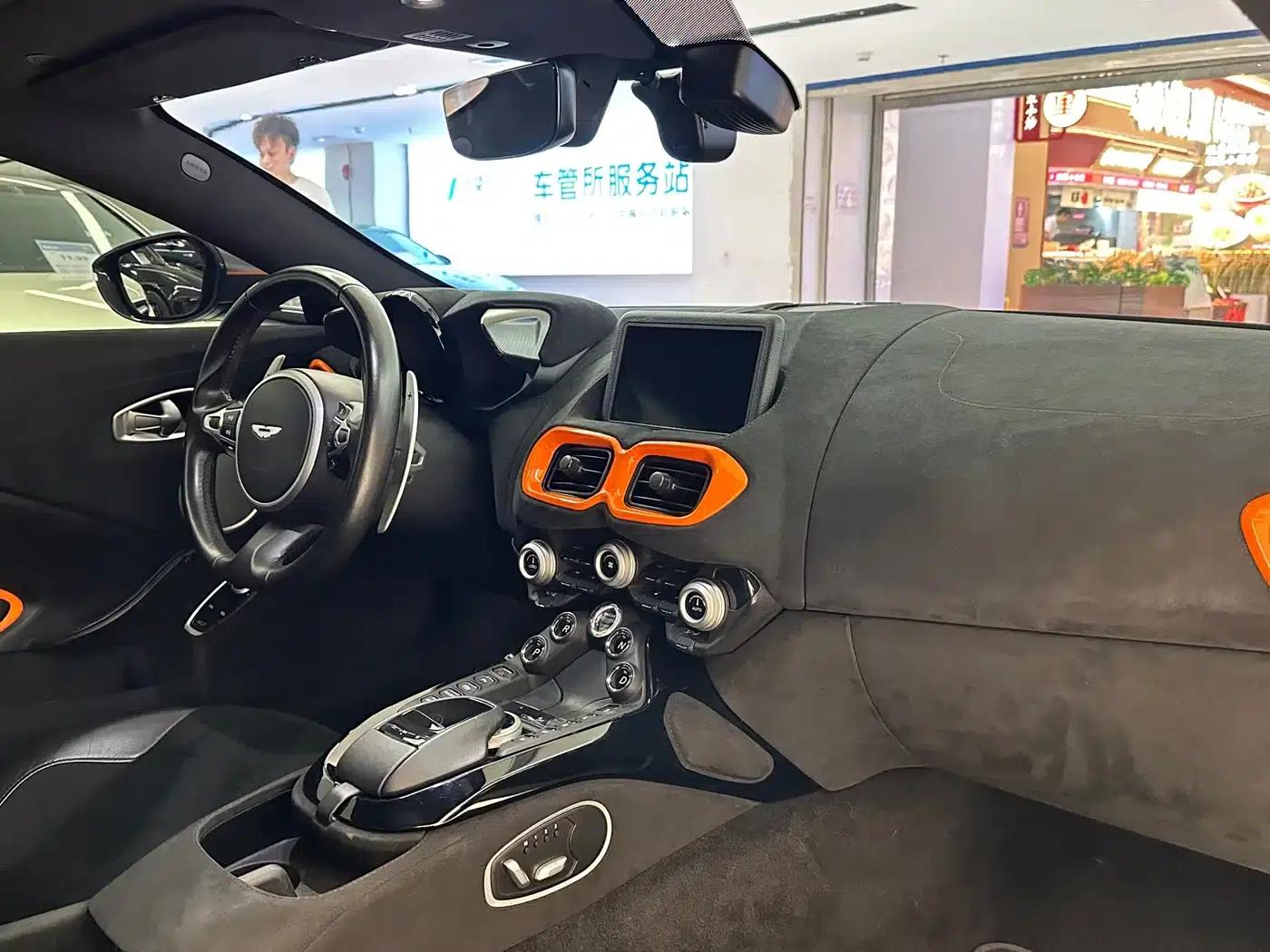 2018 V8 Vantage 4.0T V8 Coupe — миниатюра 12
