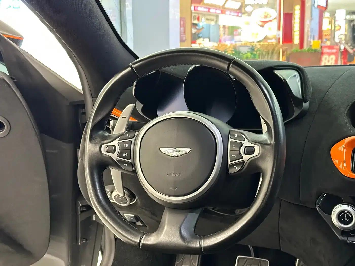 2018 V8 Vantage 4.0T V8 Coupe — миниатюра 15