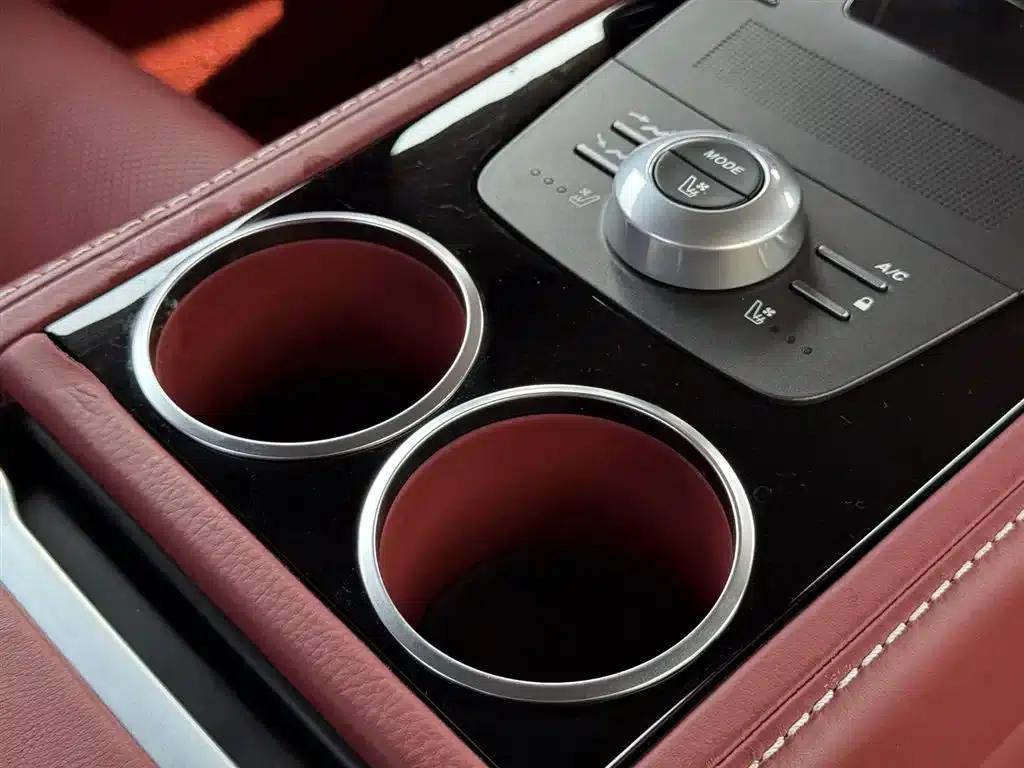 2015 Rapide 6.0L S — миниатюра 15