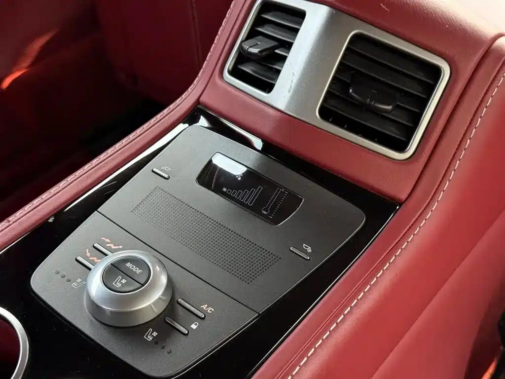 2015 Rapide 6.0L S — миниатюра 16