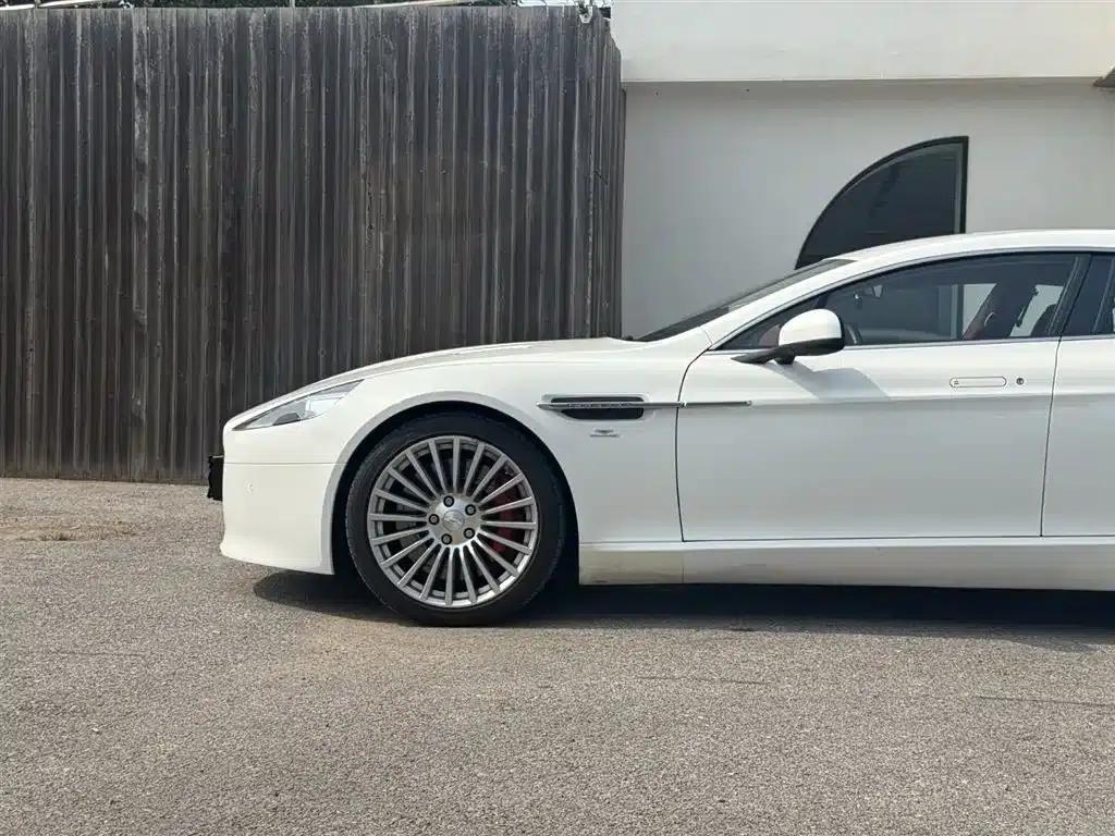 2015 Rapide 6.0L S — миниатюра 3