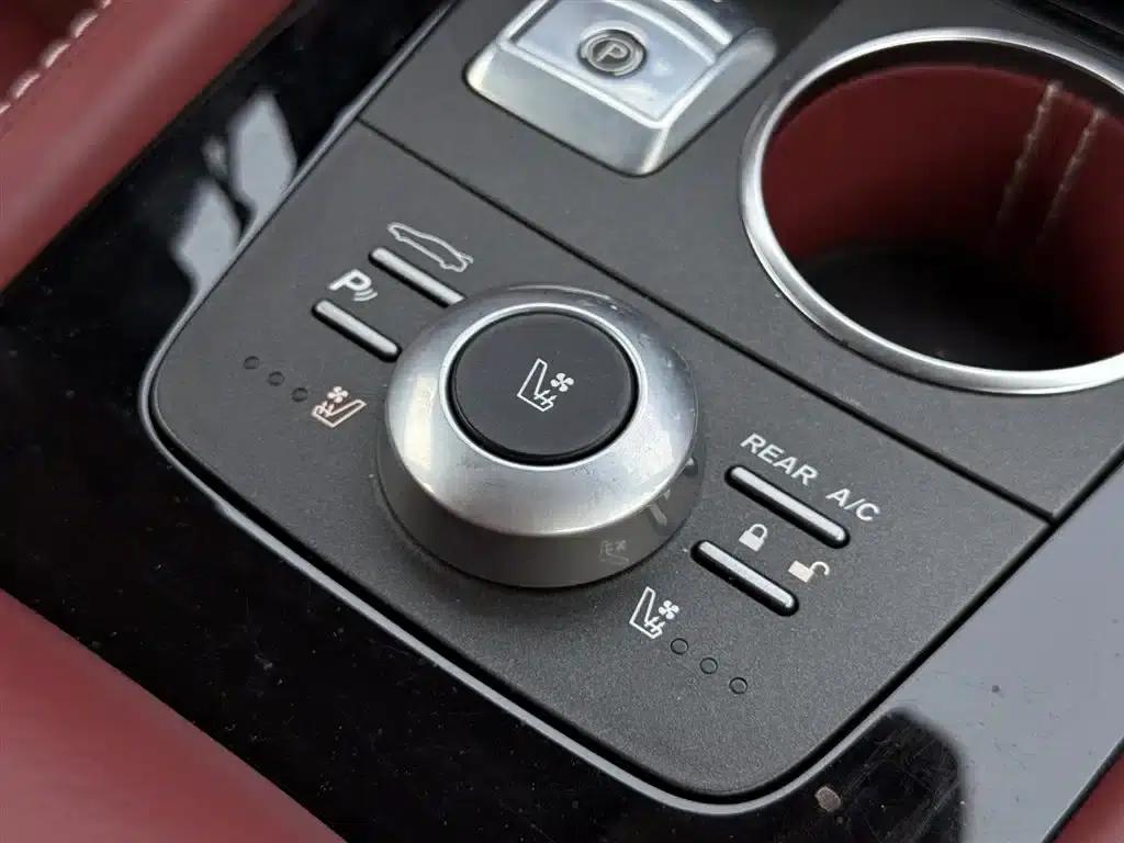 2015 Rapide 6.0L S — миниатюра 38