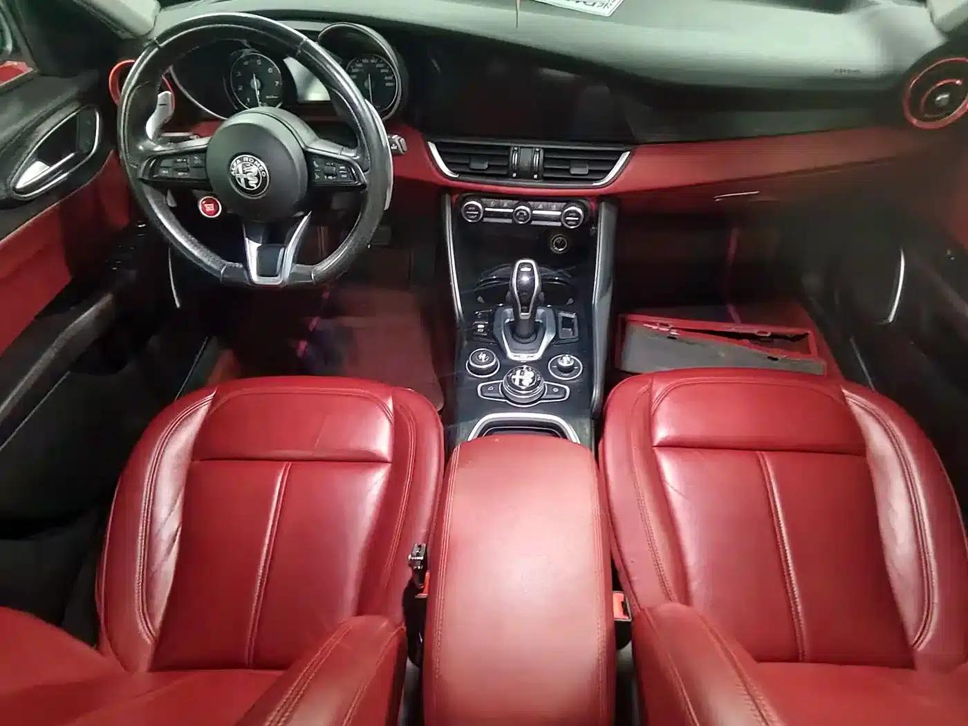 Giulia Juliet 2021 2.0T 280HP Luxury Edition — миниатюра 13
