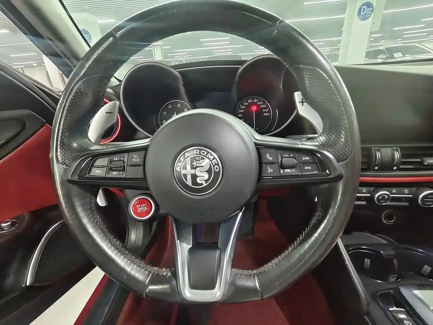 Giulia Juliet 2021 2.0T 280HP Luxury Edition — миниатюра 8