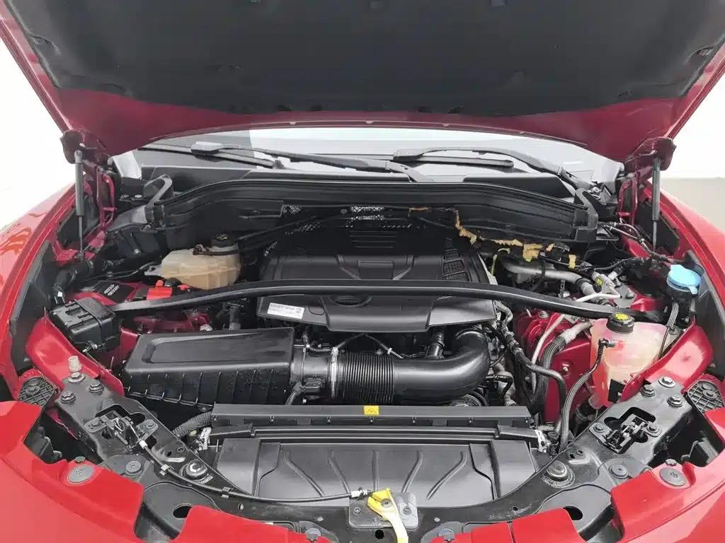 2017 Stelvio 2.0T 200HP Luxury Edition — миниатюра 6