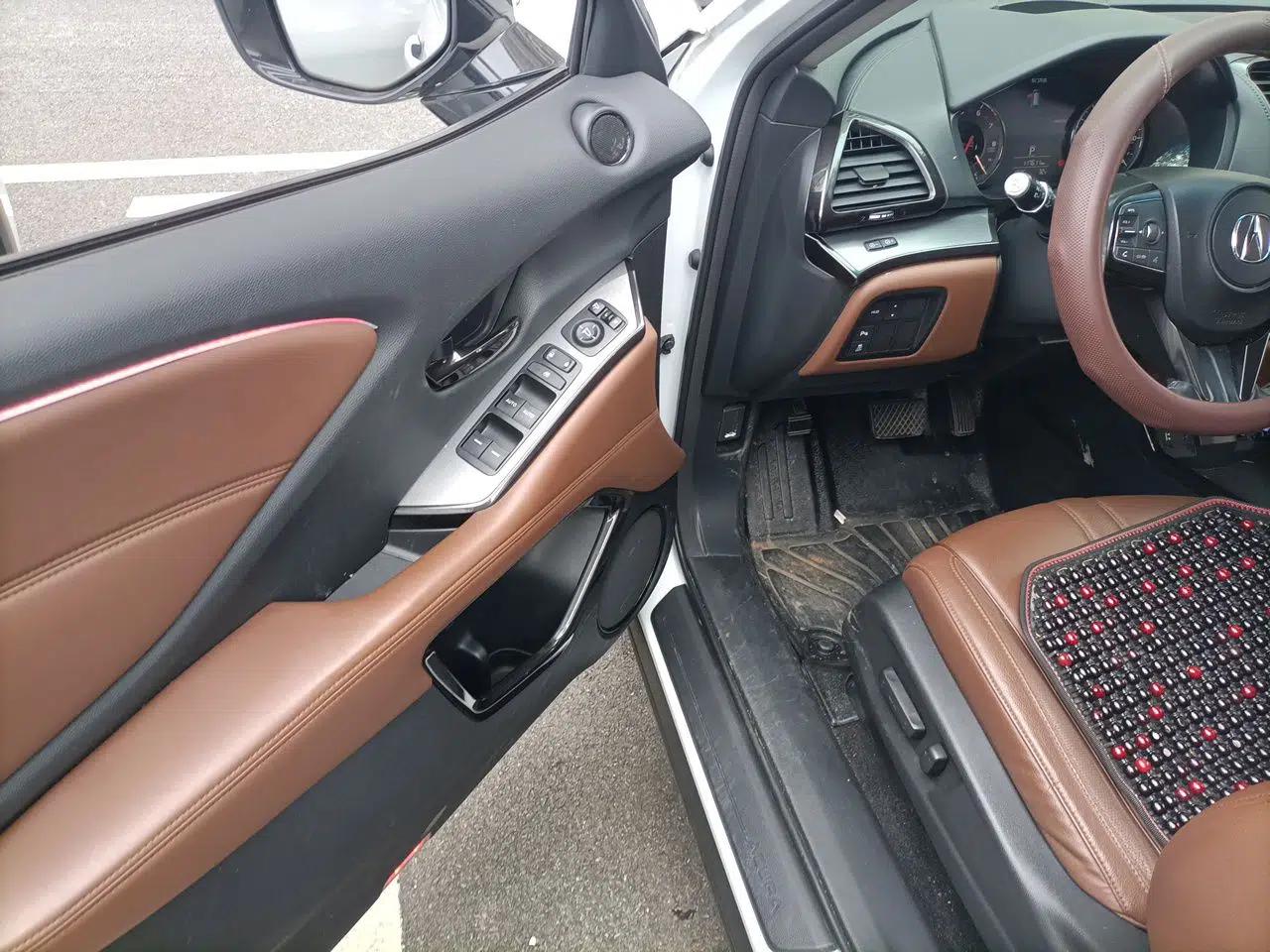 Acura CDX 2016 1.5T Two-Wheel Drive Deluxe Edition — миниатюра 16