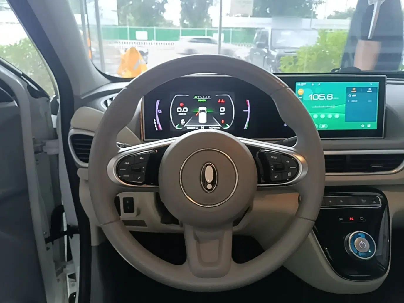 ORA White Cat 2022 Upgraded Model 305km Range Luxury Version Lithium-Ion Battery — миниатюра 13