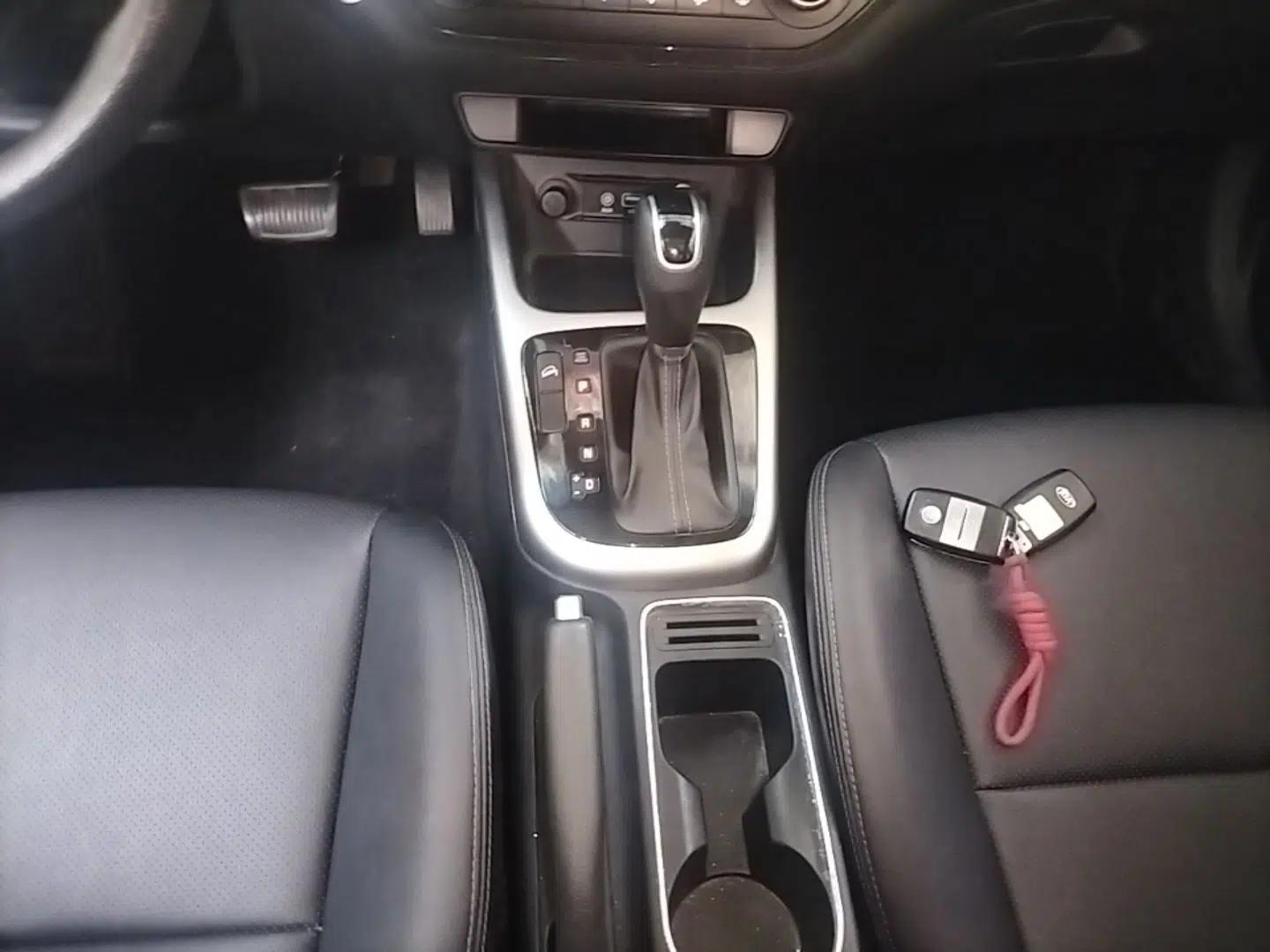 Kia KX3 2015 1.6L Automatic Two-Wheel Drive DLX — миниатюра 16