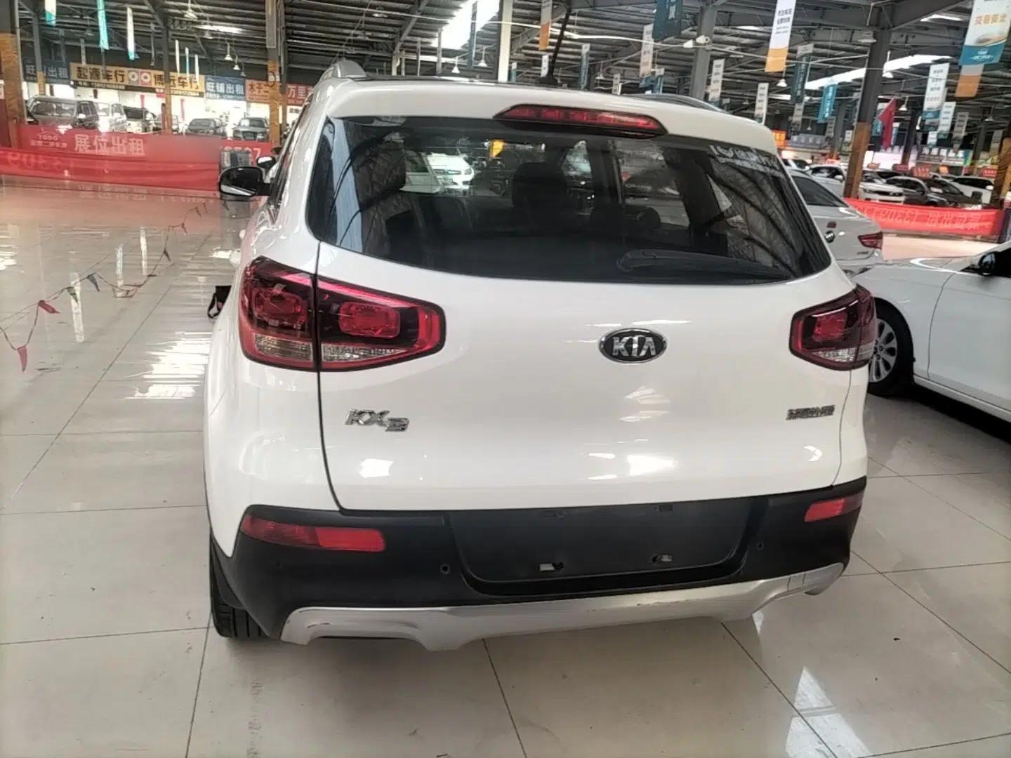 Kia KX3 2015 1.6L Automatic Two-Wheel Drive DLX — миниатюра 5