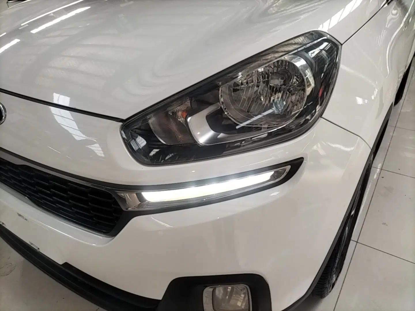 Kia KX3 2015 1.6L Automatic Two-Wheel Drive DLX — миниатюра 8