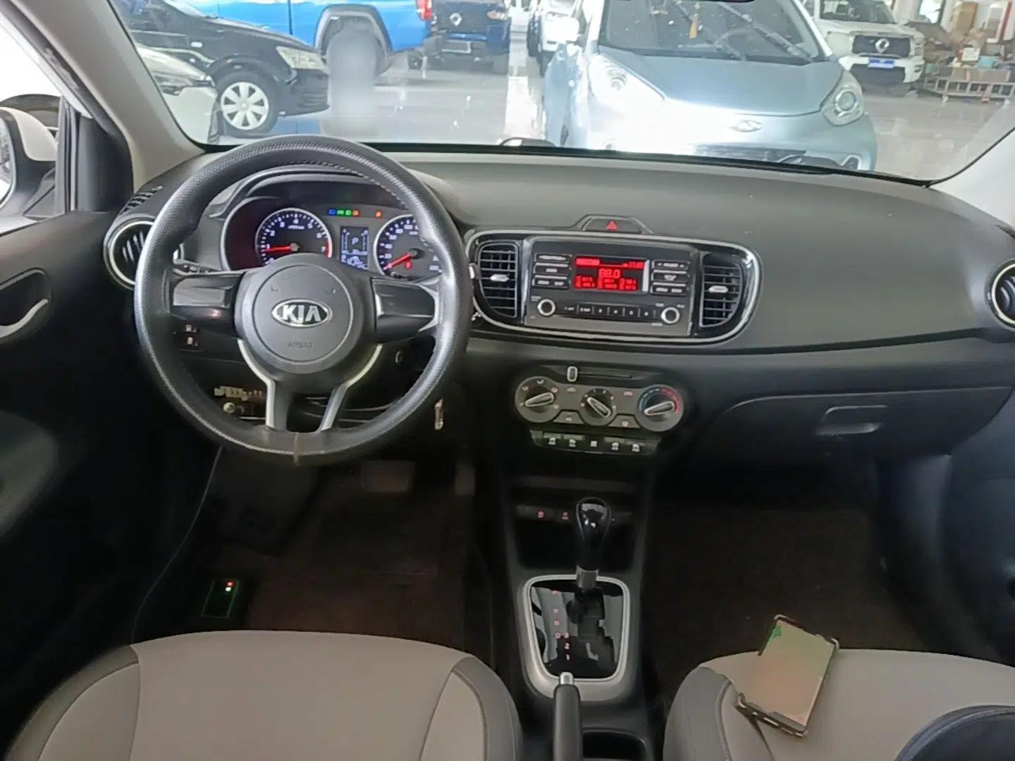 Kia Pegas 2019 1.4L Automatic Value Edition National VI Standard — миниатюра 12