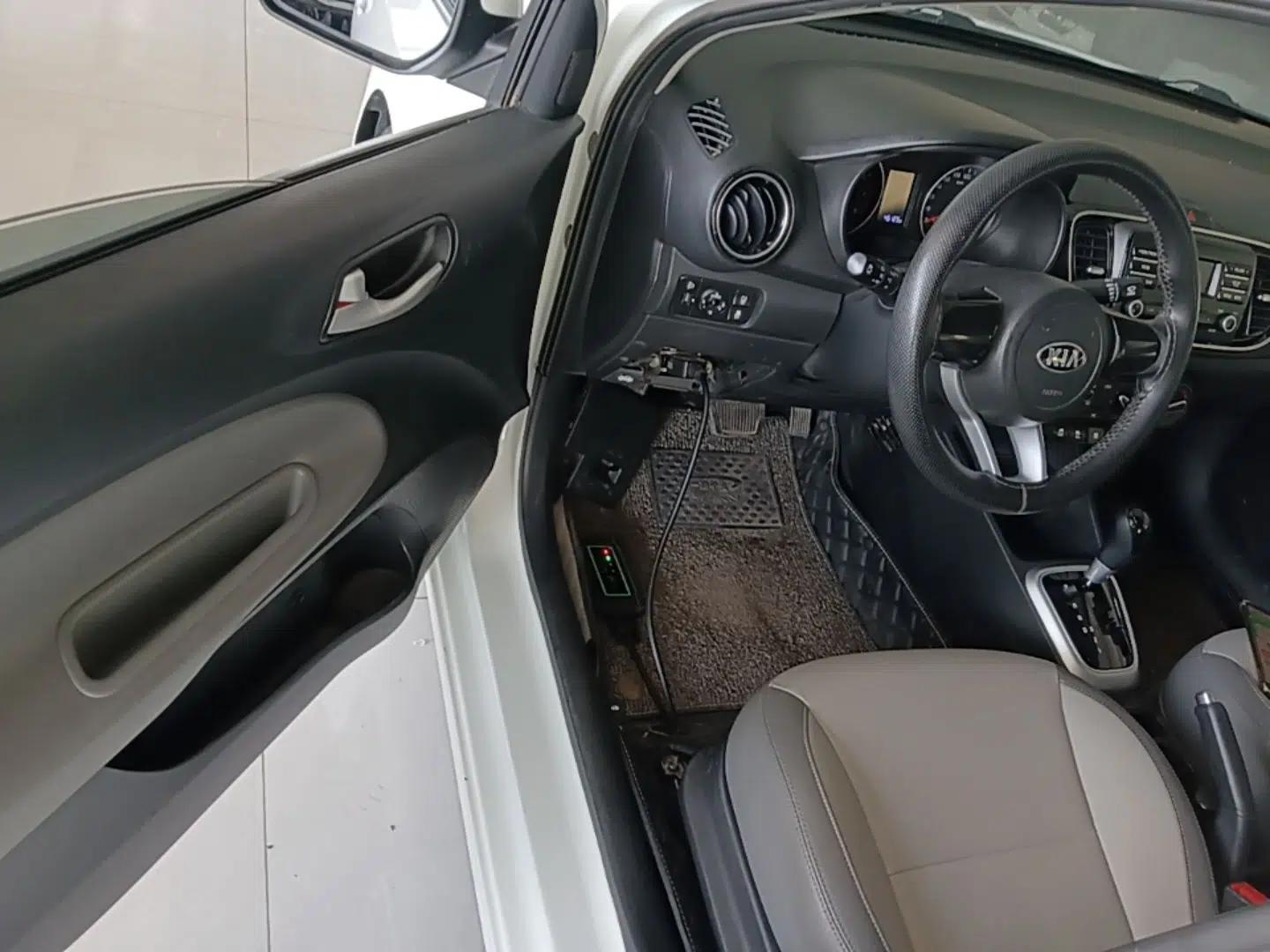 Kia Pegas 2019 1.4L Automatic Value Edition National VI Standard — миниатюра 18