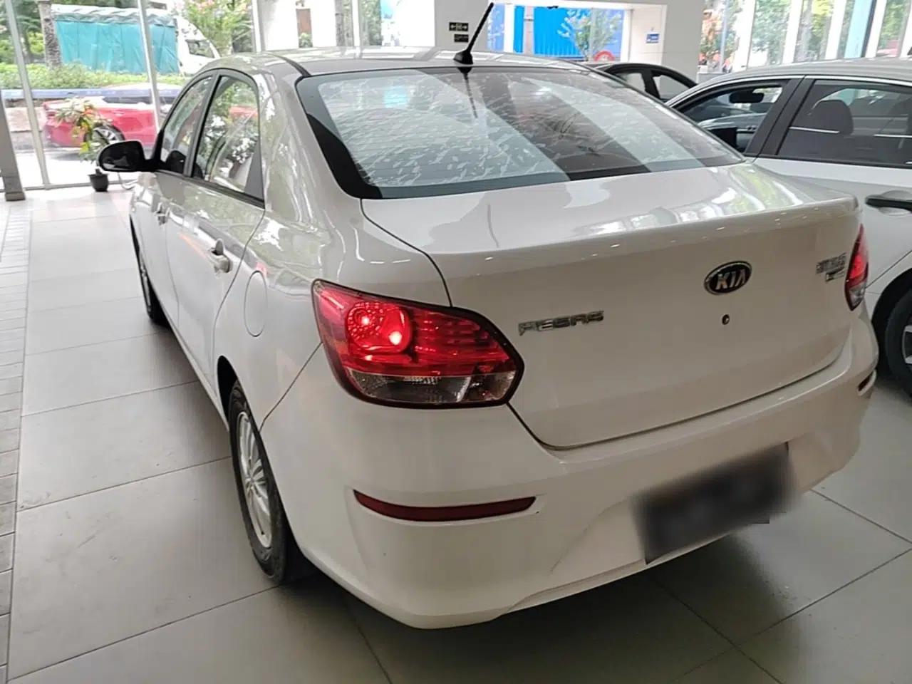 Kia Pegas 2020 1.4L Automatic Comfort Version with Sunroof — миниатюра 4